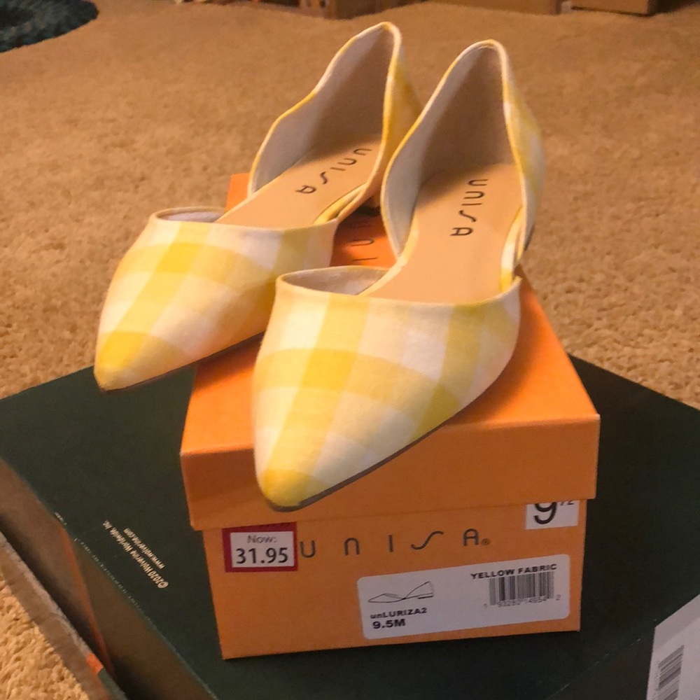 Unisa Yellow checked flats
